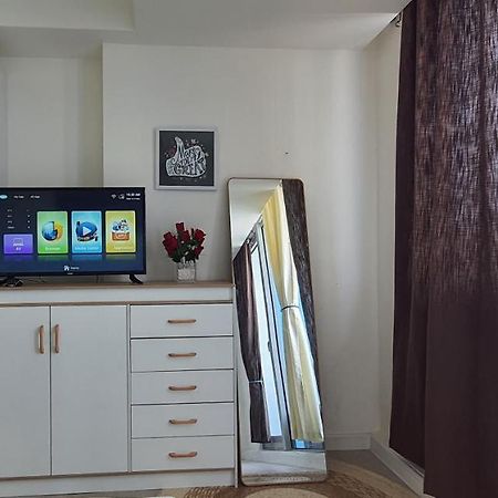 Paranaque City Jn Condotel The Azure Urban Resort Residences المظهر الخارجي الصورة