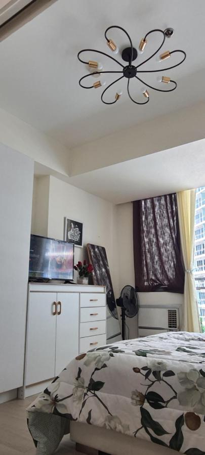 Paranaque City Jn Condotel The Azure Urban Resort Residences المظهر الخارجي الصورة